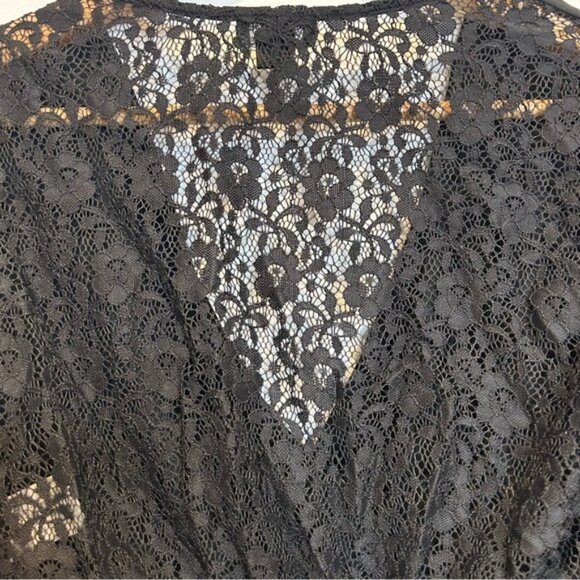 Hommage LA Sheer Lace Back Long Sleeve Crop Top Black Lace Trim - Picture 5 of 6